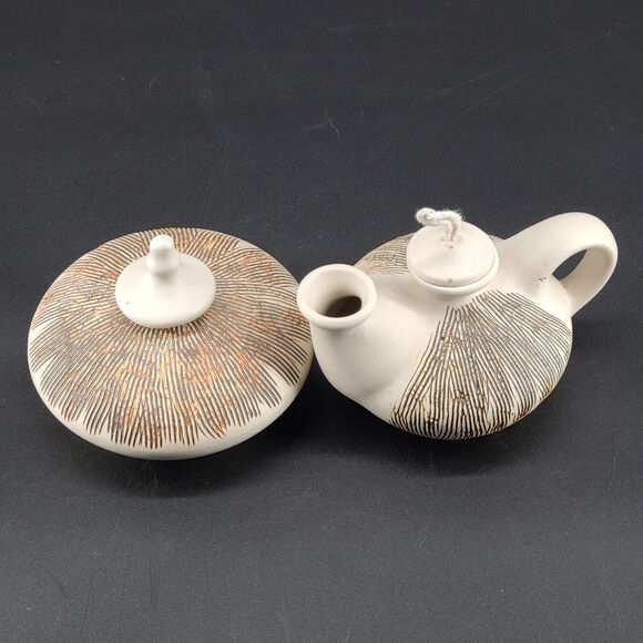Vintage Kravec Studios Signed Pottery Ceramic Oil Lamp Set Ivory Bisque Etched - Picture 2 of 4